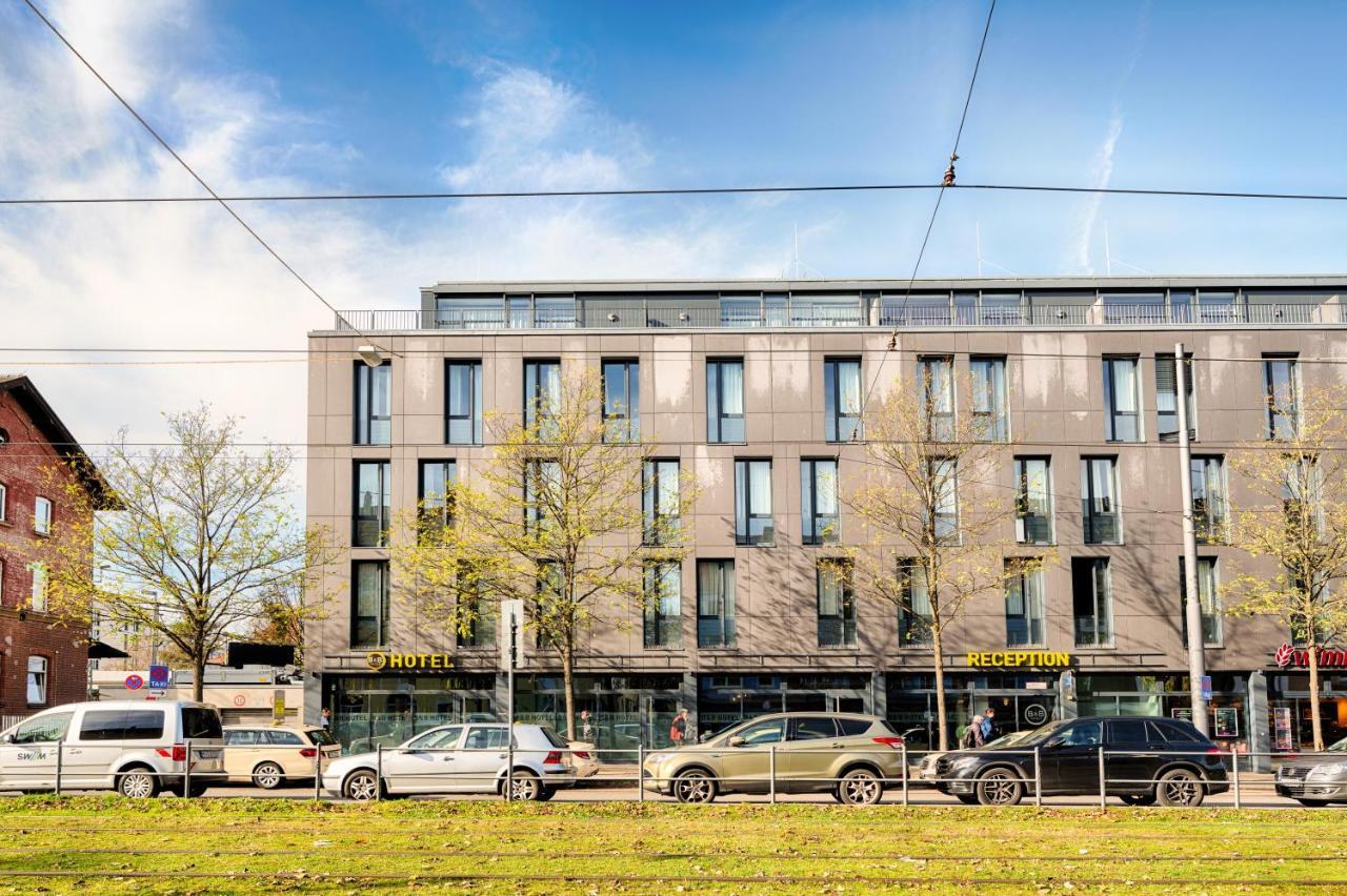 B&B Hotel Muenchen-Moosach Exteriör bild